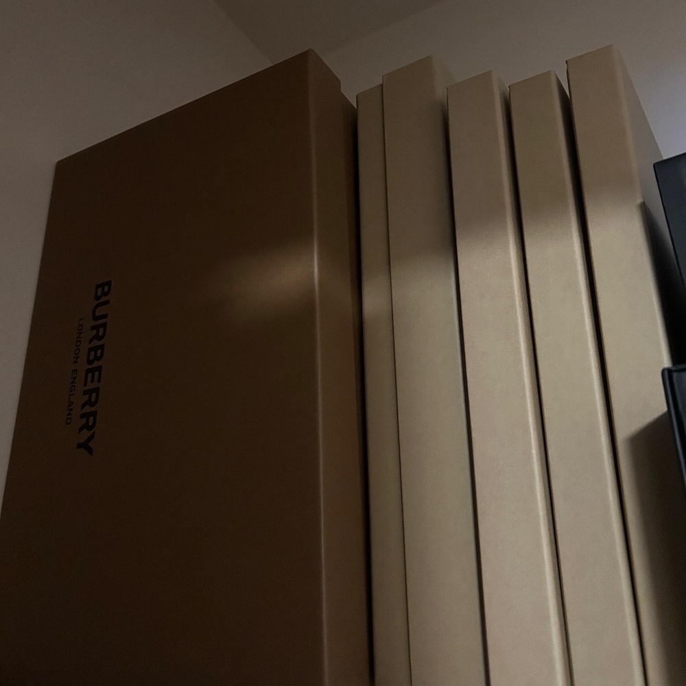 Burberry gift boxes